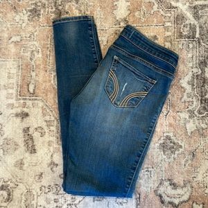 HOLLISTER Distressed Skinny Jeans